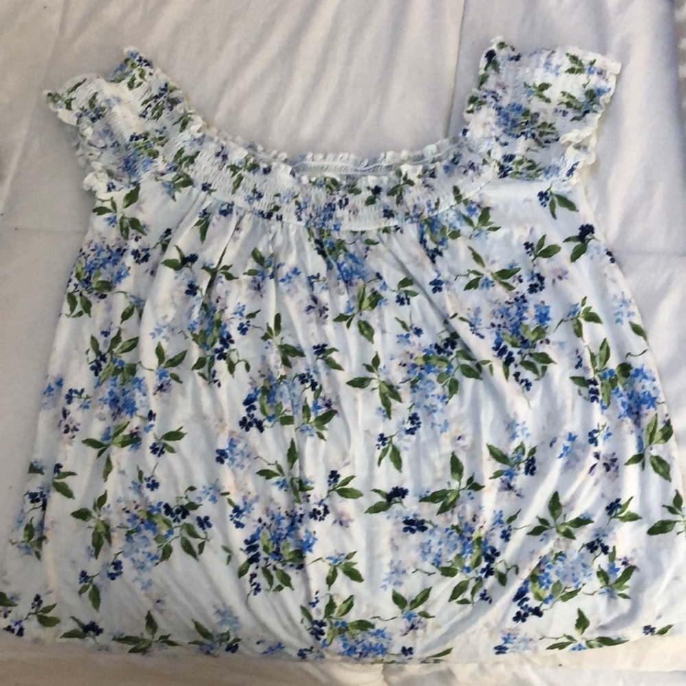 once worn really cute floral blouse